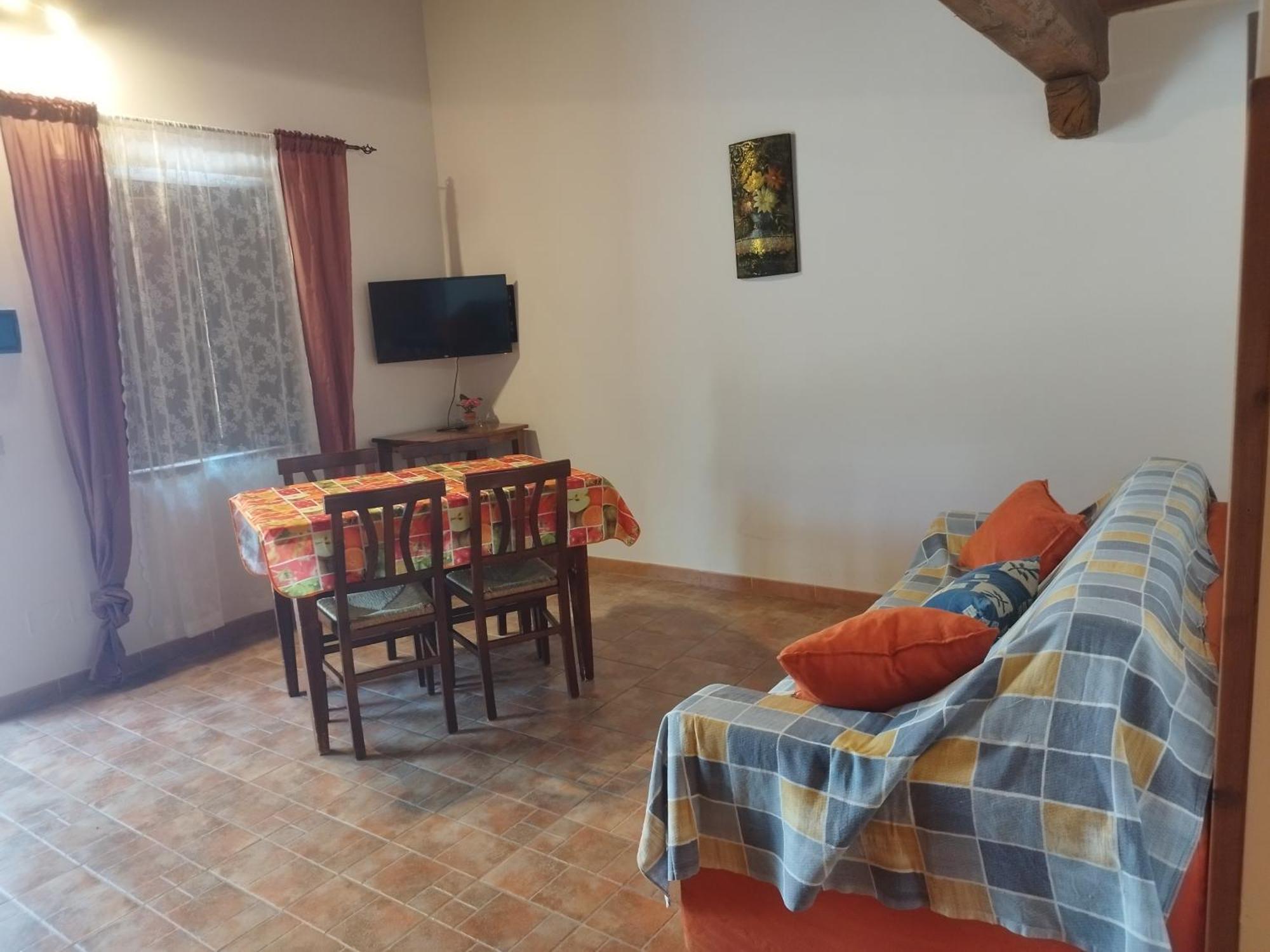 Agriturismo Le Cascine Кастел ди Тора Екстериор снимка